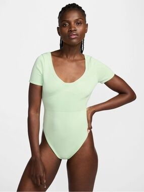 91. Nike • NWT $90 USD Chill Knit Ss Bodysuit